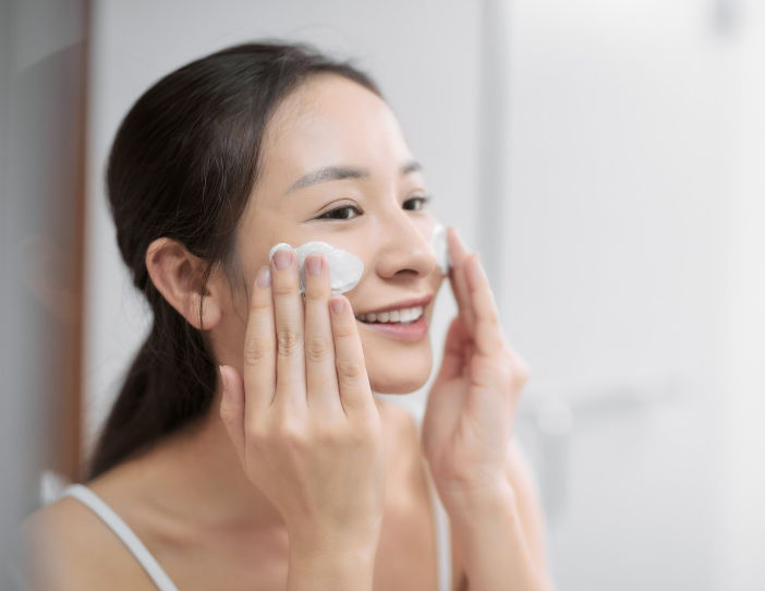 achieve-grease-free-skin-with-dermatouchs-face-wash-for-oily-face-dermatouch