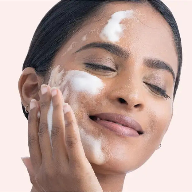 ஒளிரும்-சருமத்திற்கான-சிறந்த-தினசரி-தோல்-பராமரிப்பு-dermatouch