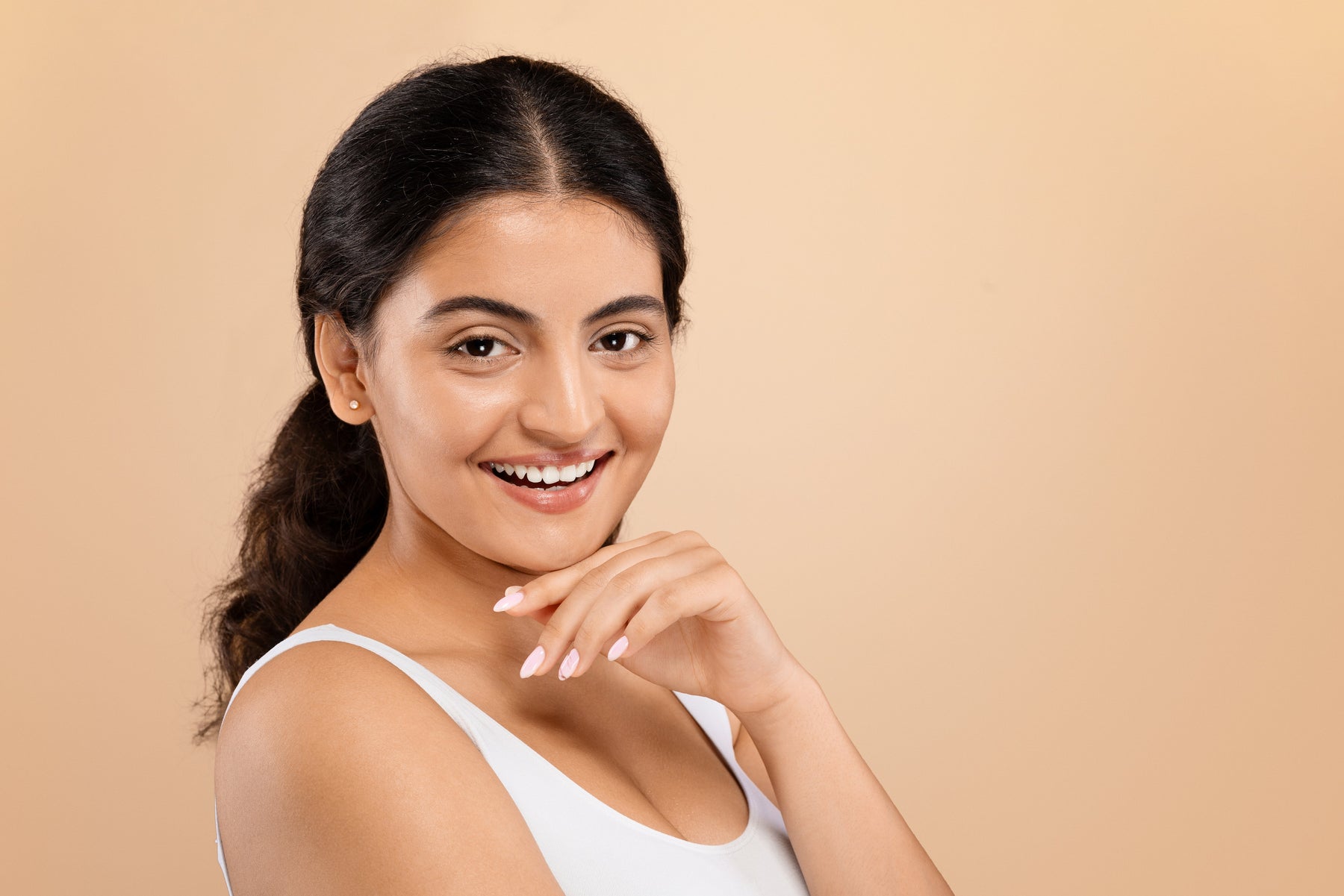 remove-dark-spots-from-face-naturally-and-effectively-dermatouch