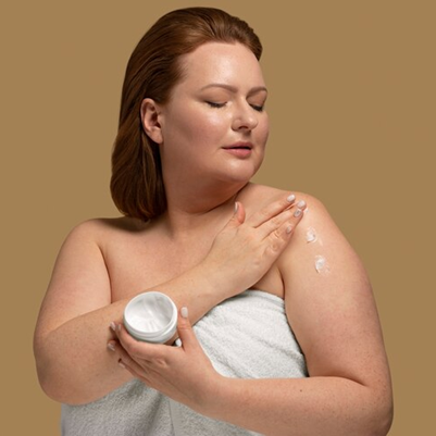 embrace-smooth-and-flawless-skin-with-creams-curated-to-remove-stretch-marks-dermatouch