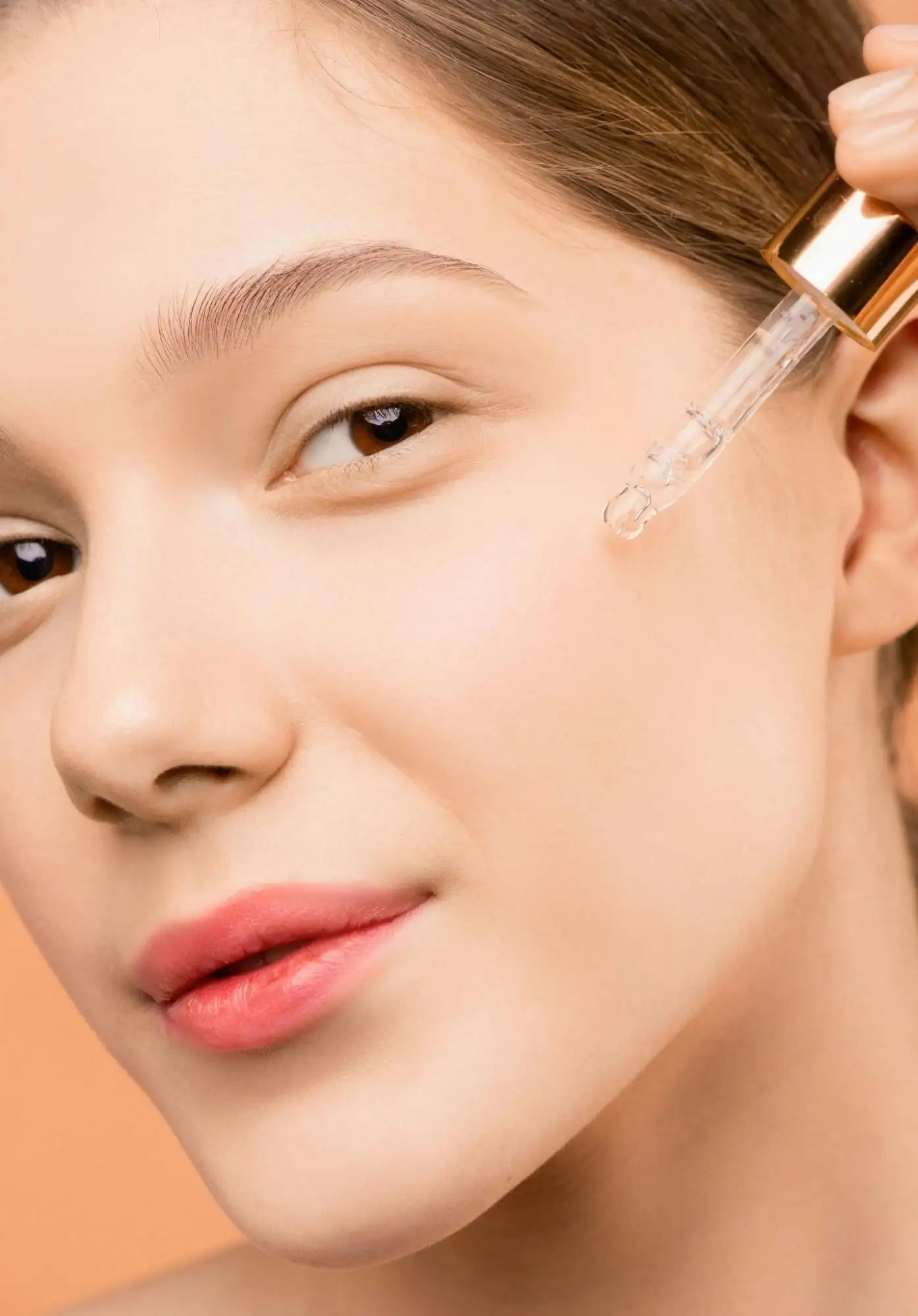 introducing-alpha-arbutin-serum-upgrade-your-skincare-routine-dermatouch