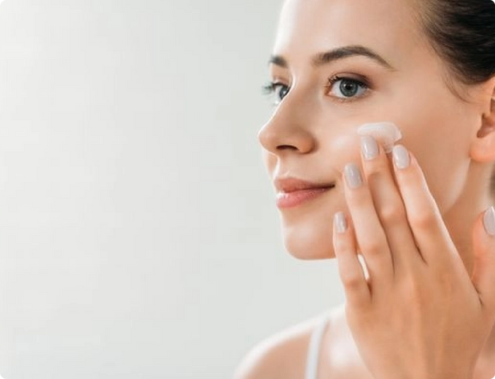 washing-with-cold-water-has-a-positive-effect-on-the-skin-in-many-ways-dermatouch