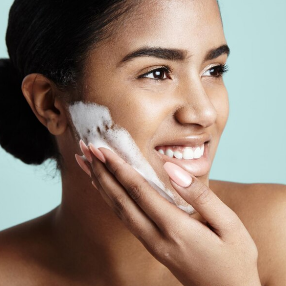 Why Salicylic Acid Face Wash is the Best for Your Skin Needs?