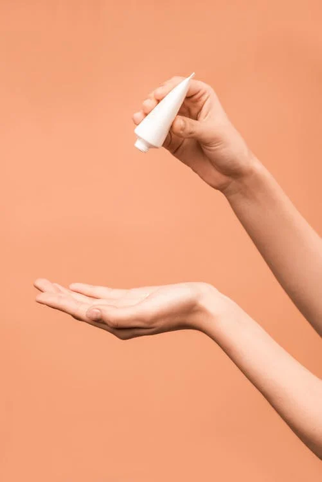 Best 6 Moisturizers for Dry Skin in India: Tested and Reviewed